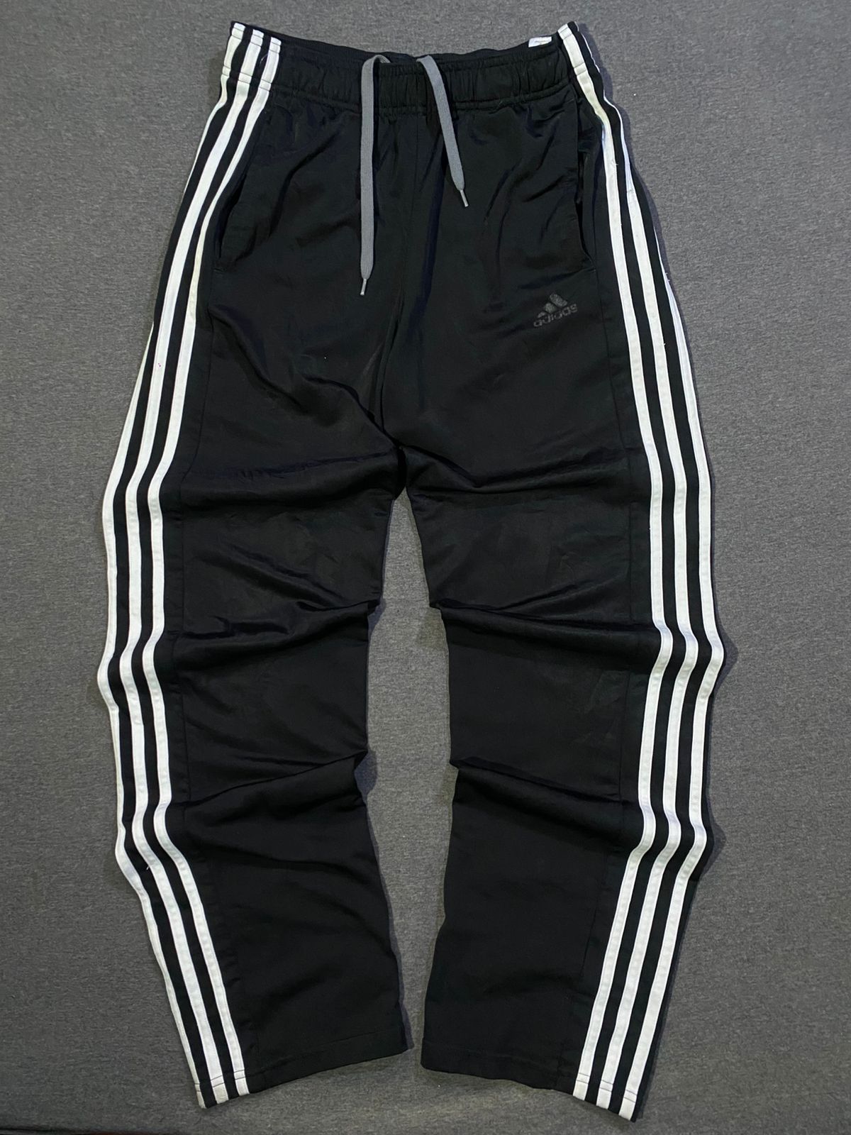 BUZO ADIDAS VINTAGE